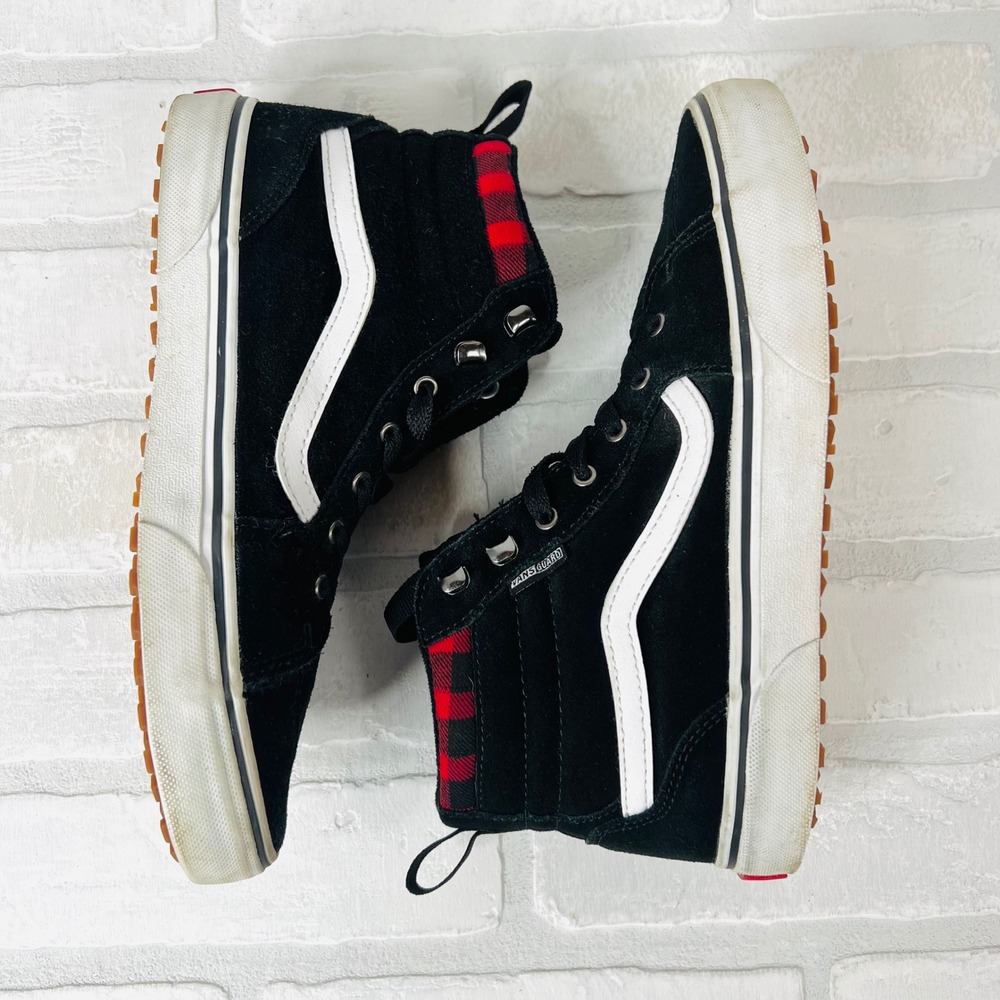 Vans Sk8-Hi MTE Vansguard Black Suede Red Plaid Kids Youth Size 6.0 Sneakers